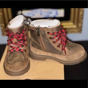 UGG® Boys' Robley Weather Lace-Up Boots (Youth)